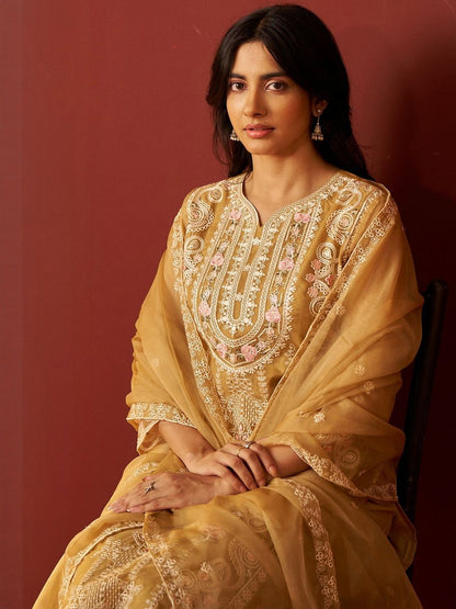 Floral Embroidered Straight V-Neck Thread Work Kurta & Trousers Dupatta