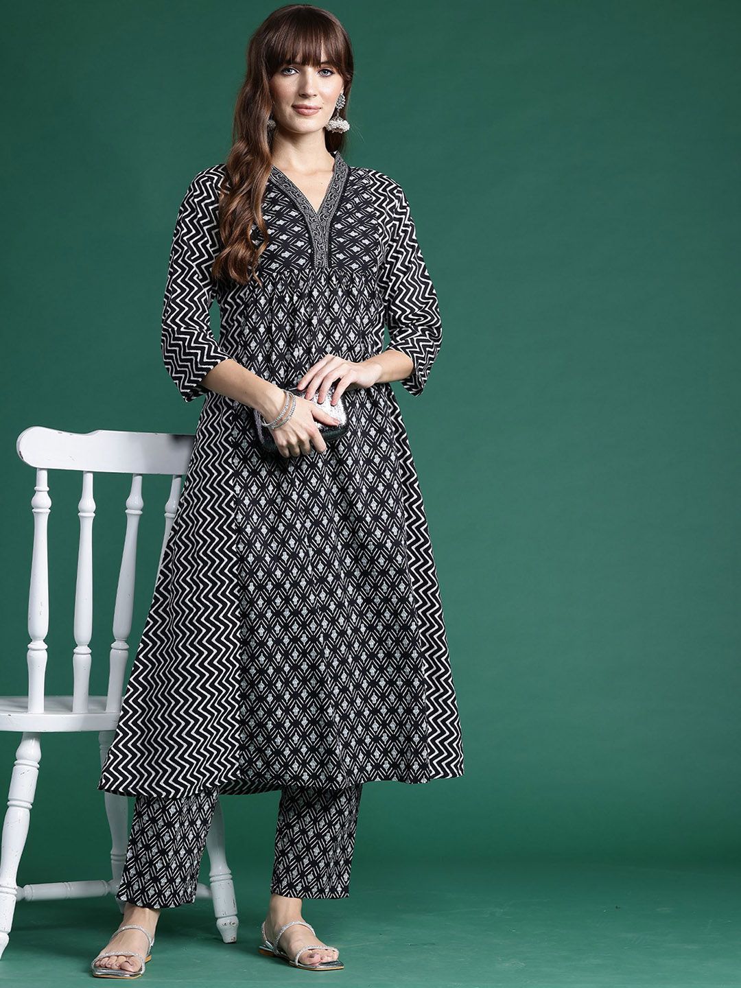 Dhiyona IE Ethnic Motifs Printed A-Line Pure Cotton Kurta with Trousers