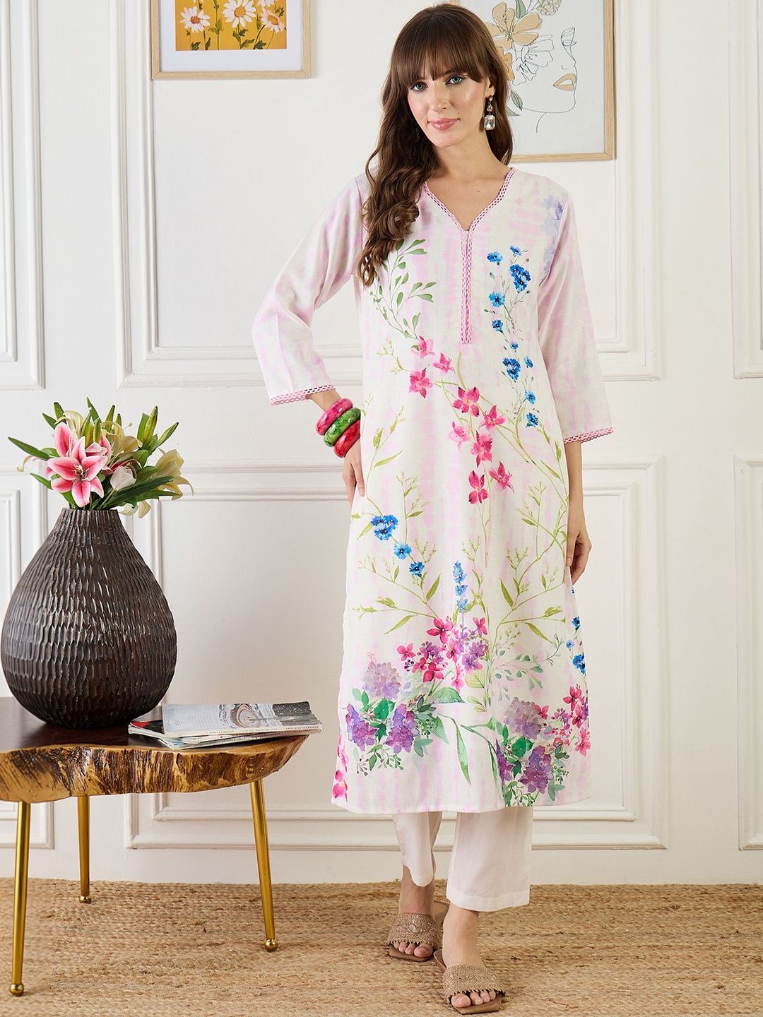Women Floral Printed Regular Linen Kurta with Trousers