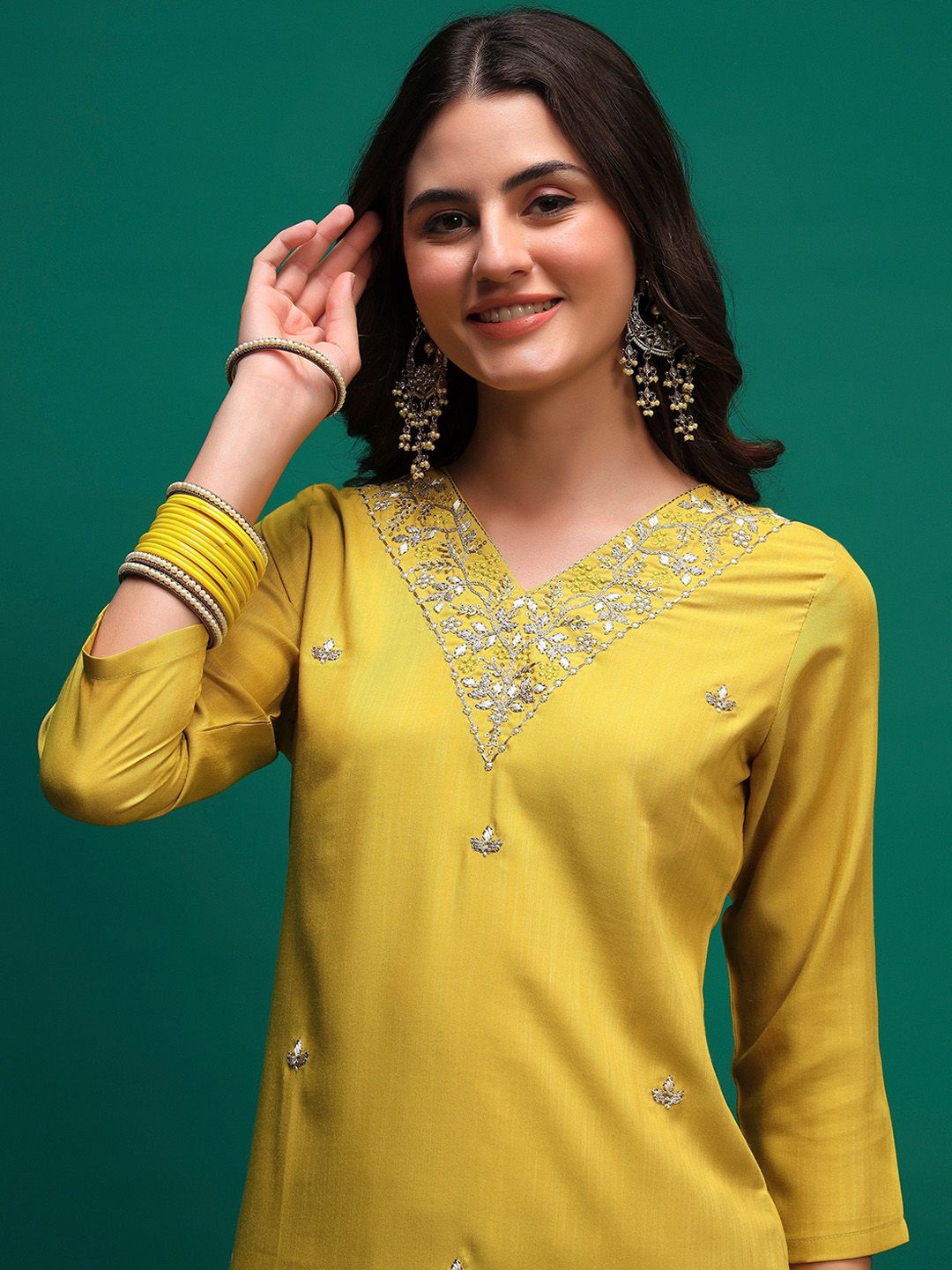 Dhiyona SN Women's Embroidered Straight Kurta With Trouser & Dupatta