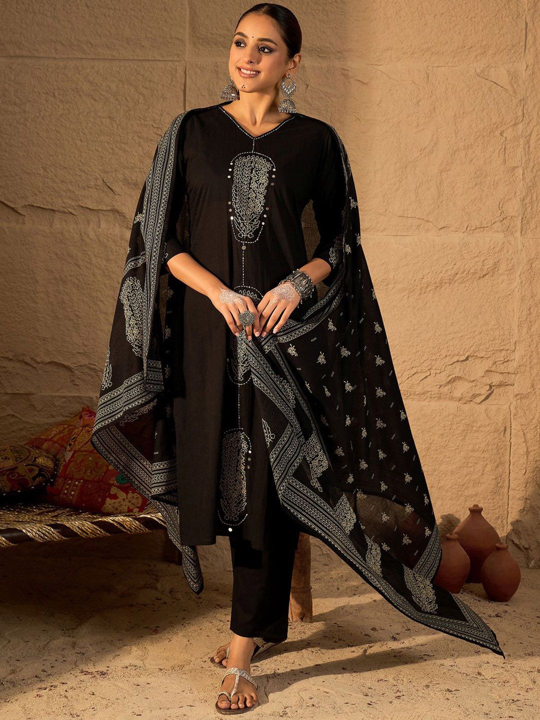 Women Printed Pure Cotton Kurta with Trousers & Dupatta