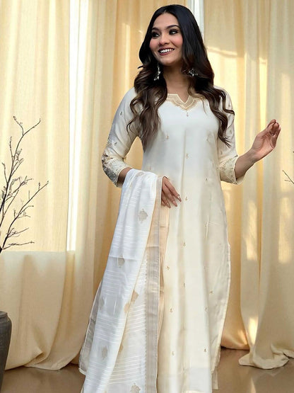Dhiyona SN Women's Floral Embroidered Cotton Kurta with Pyjamas & Dupatta