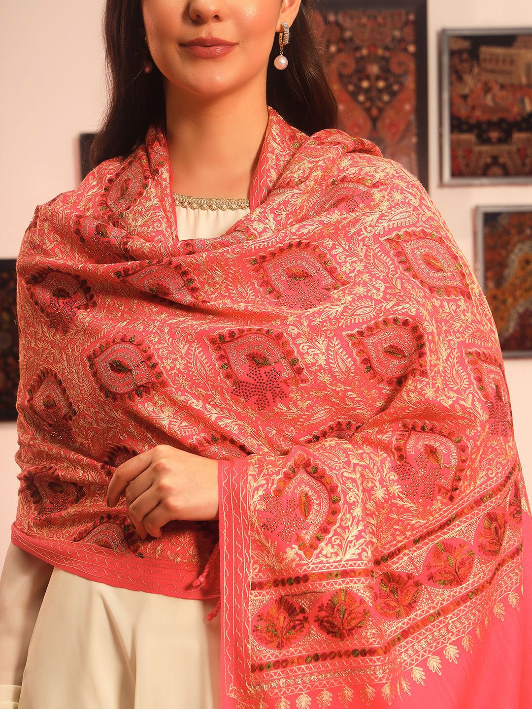 Dhiyona PA Paisley Embroidered Meherin Shawl
