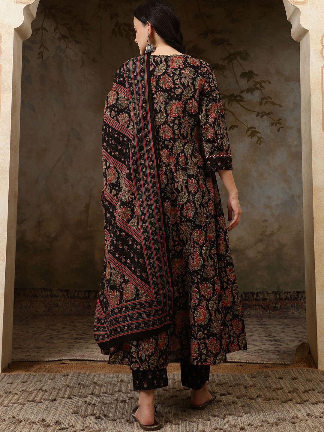 Dhiyona SN Women's Black Floral Printed Pure Cotton Anarkali Kurta With Trousers & Dupatta