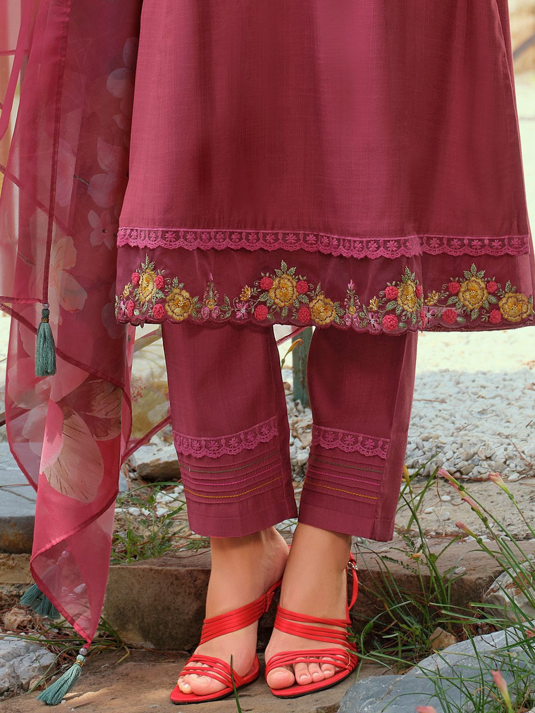 Floral Embroidered Thread Work Tieup Neck A-Line Kurta With Trousers & Dupatta