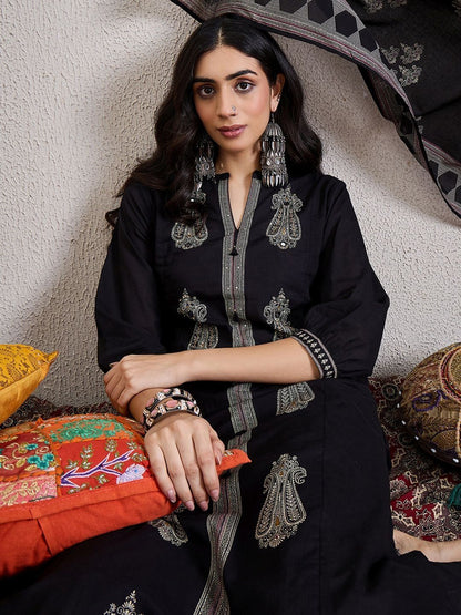 Women Paisley Embroidered Regular Thread Work Pure Cotton Kurta with Trousers & With Dupatta