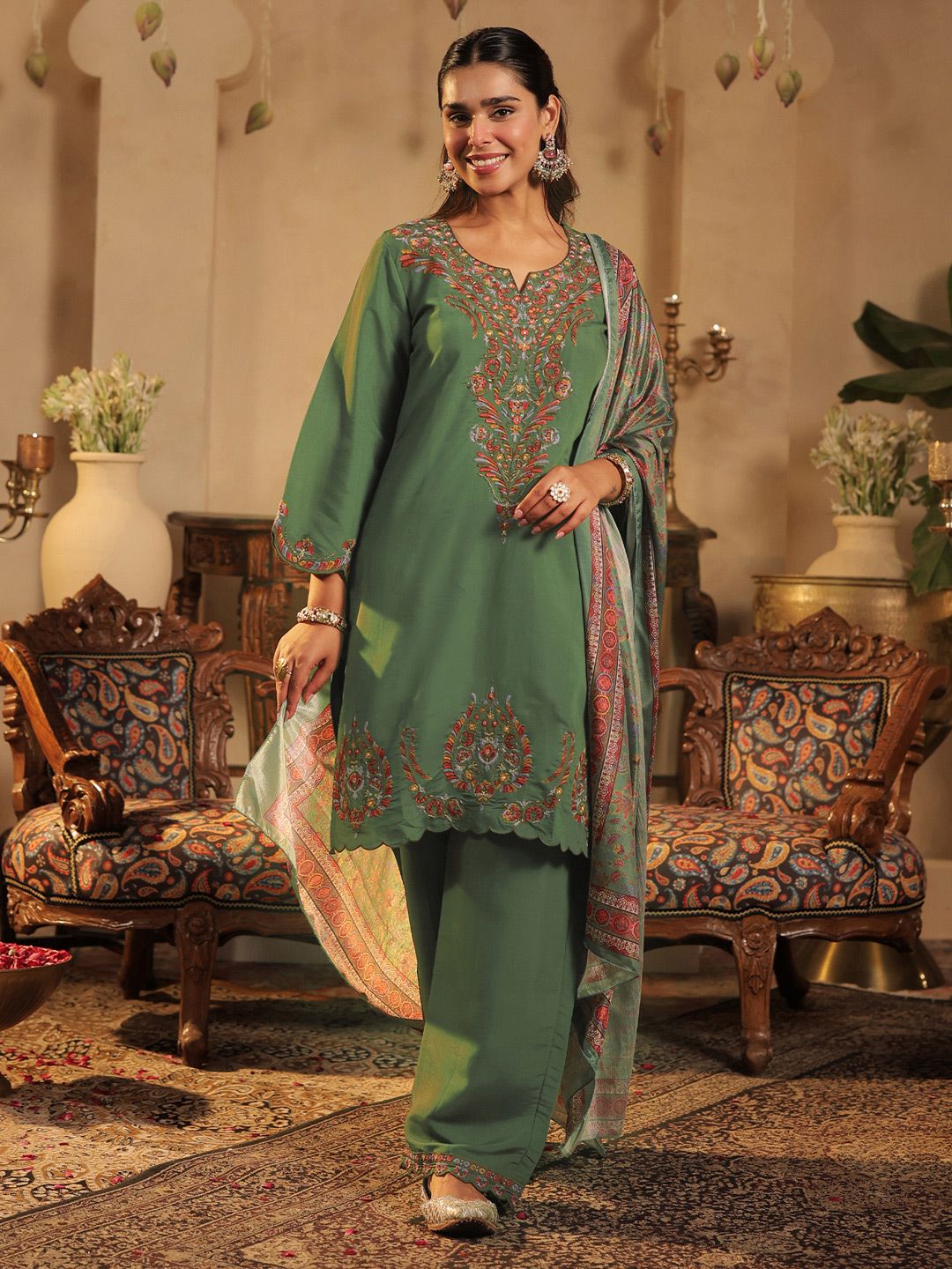 Women Ethnic Motifs Printed Kurta with Trouser & Dupatta