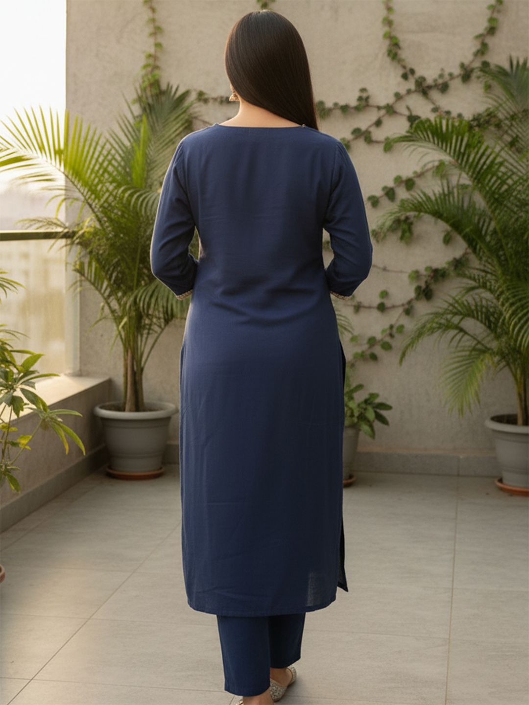 Women V-Neck Straight Kurta with Trouser