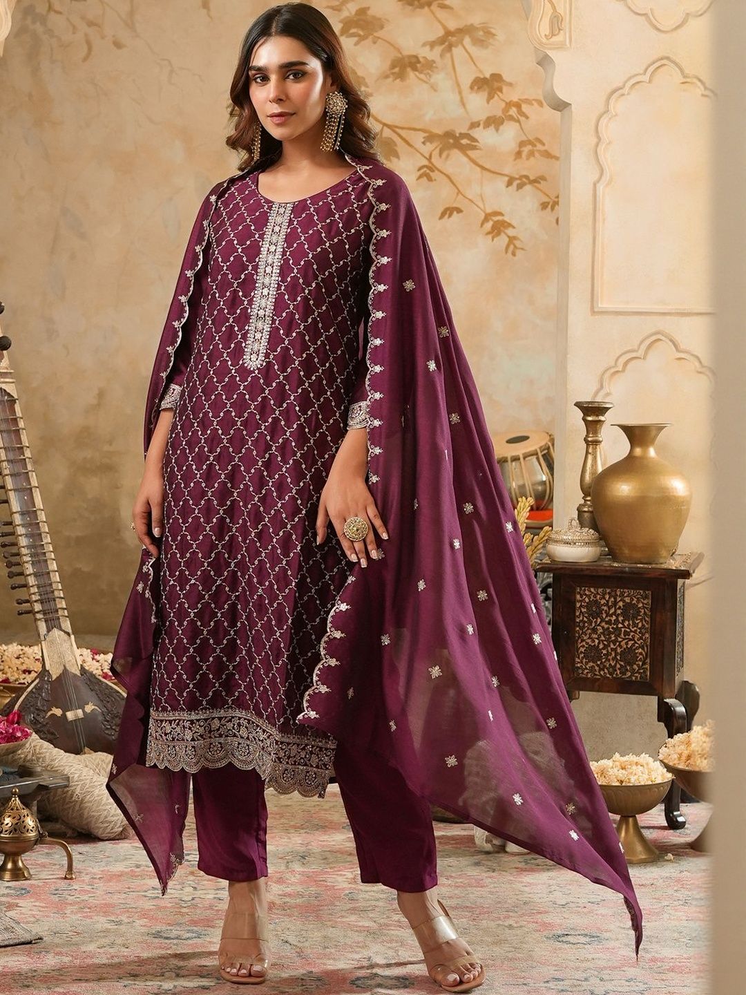 Women Geometric Embroidered Kurta with Trousers & Dupatta