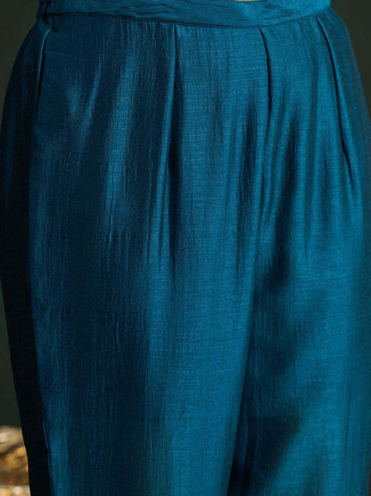 Dhiyona IE Ethnic Motifs Embroidered Straight Kurta with Trousers & With Dupatta