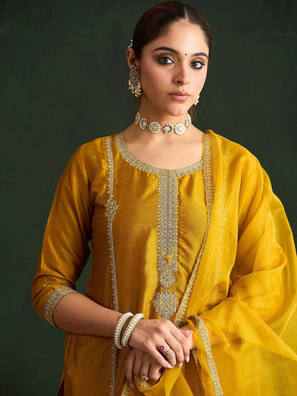 Dhiyona IE Women Embroidered Regular Sequinned Kurta with Trousers & With Dupatta