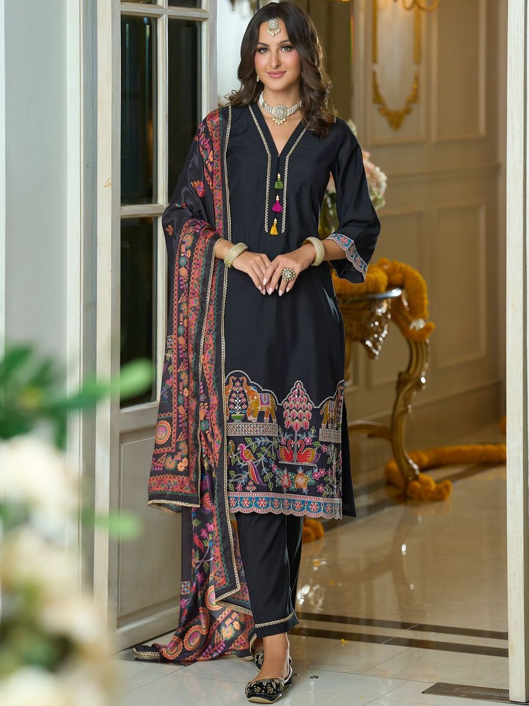 Dhiyona IE Women Ethnic Motifs Embroidered Kurta with Trousers & Dupatta