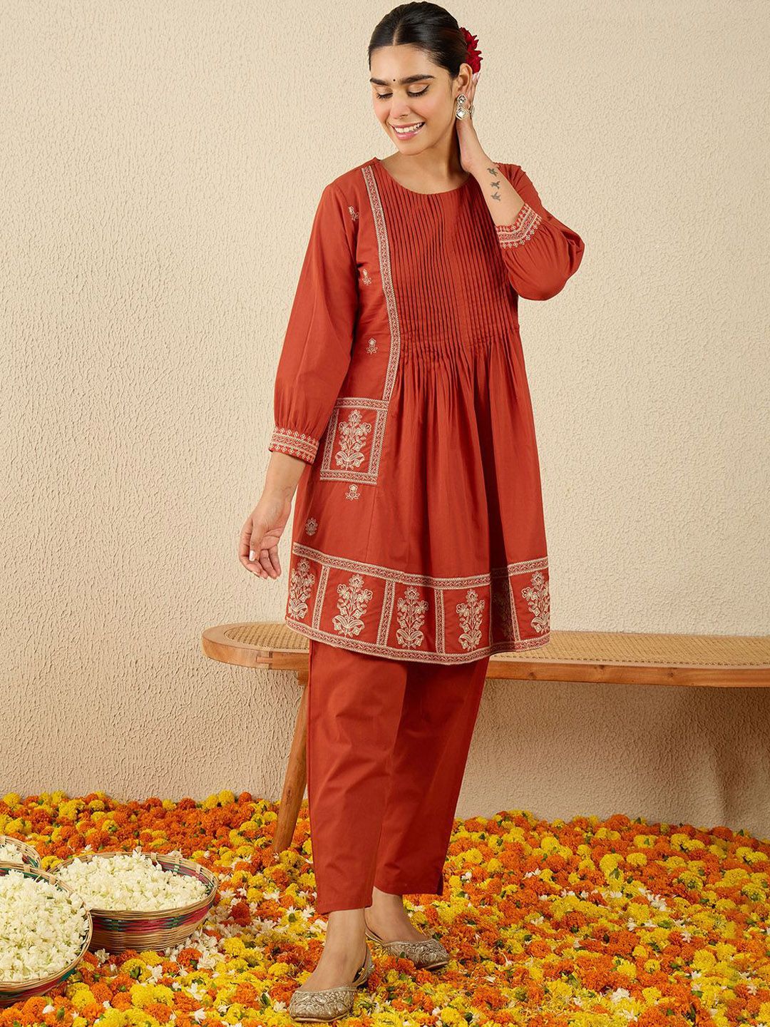 Floral Embroidered Thread Work Pure Cotton Kurta With Trousers