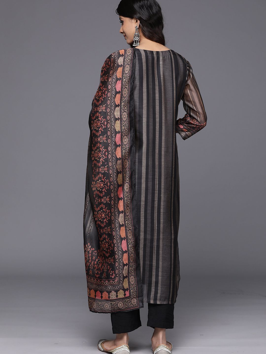 Dhiyona VA Women's Geometric Printed Kurta with Trousers & Dupatta