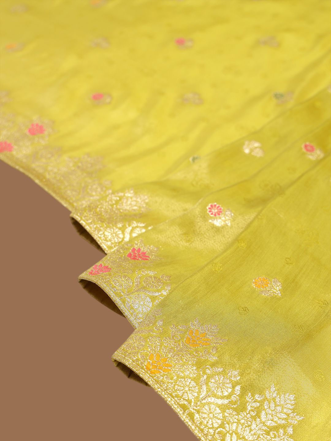 Dhiyona SO Women's Women Floral Embroidered Chanderi Cotton Kurta with Trousers & Dupatta Kurta Sets