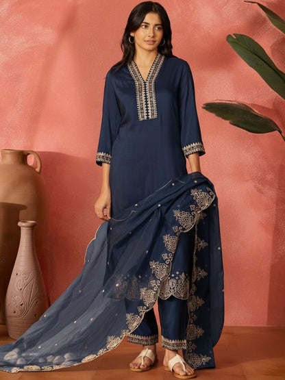 Women Ethnic Motifs Embroidered Regular Thread Work Kurta with Trousers & With Dupatta