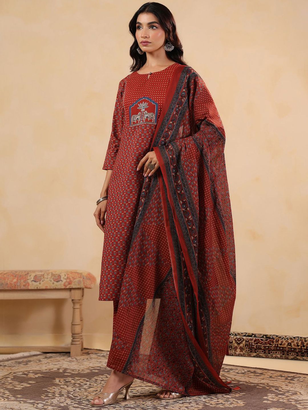 Women Ethnic Motifs Printed Cotton Kurta with Trousers & Dupatta