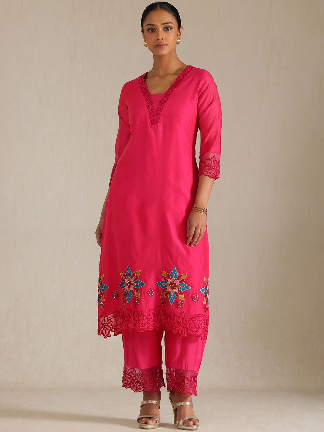 Dhiyona SO Women's Floral Embroidered Thread Work Chanderi Silk Straight Kurta With Palazzos And Dupatta