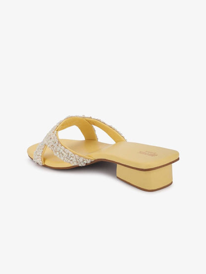 Dhiyona AK Women Printed Open Toe Flats