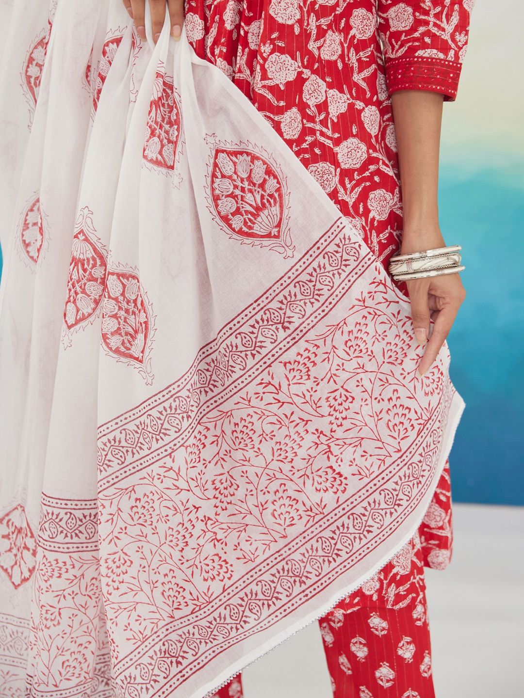 Floral Printed Pleated Beads and Stones Pure Cotton Kurta With Trousers & Dupatta