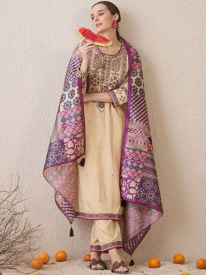 Women Ethnic Motifs Embroidered Regular Thread Work Kurta with Salwar & Dupatta