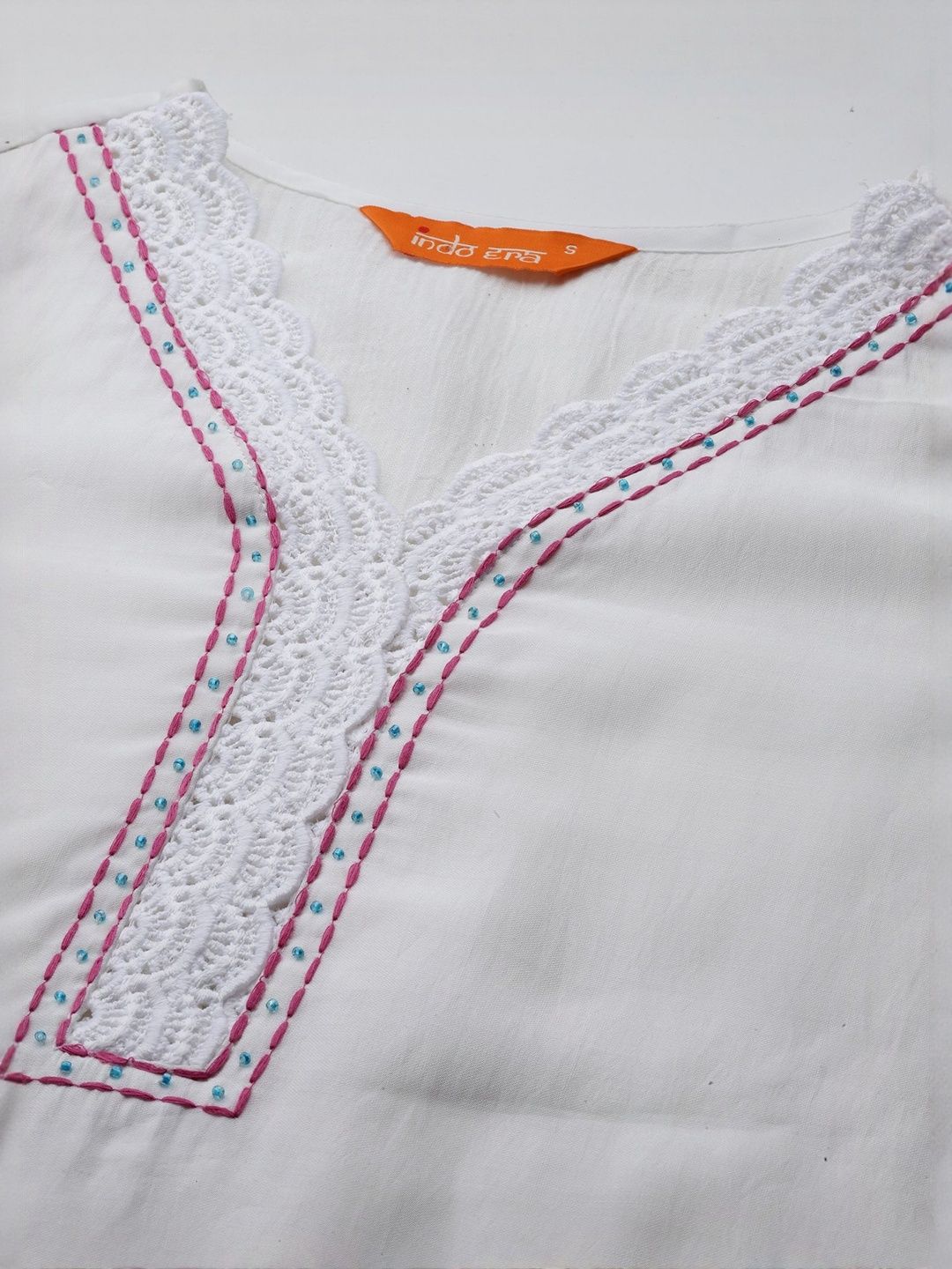 Women Floral Embroidered Regular Thread Work Kurta with Trousers & Dupatta