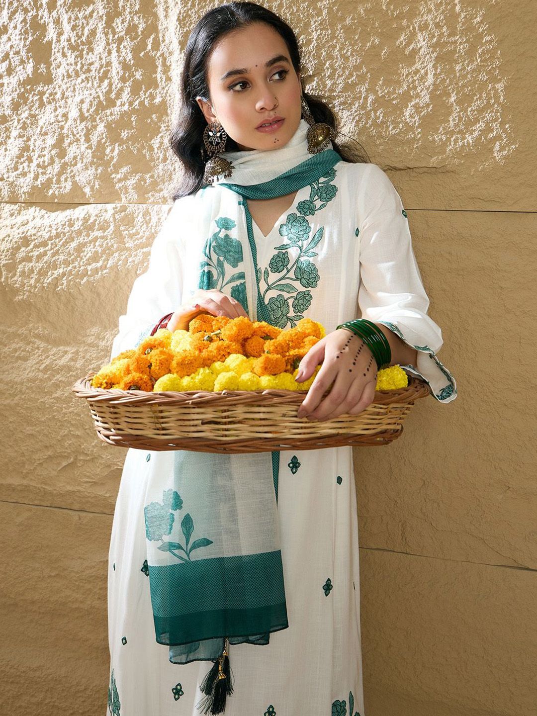 Dhiyona IE Women Floral Embroidered Thread Work Pure Cotton Kurta with Trousers & Dupatta