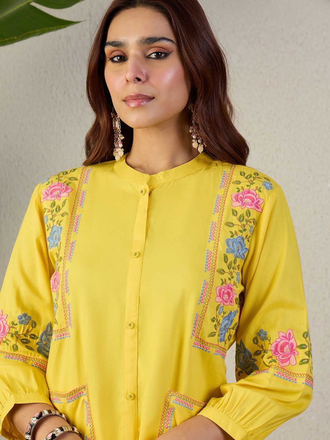 Dhiyona IE Embroidered Mandarin Collar Tunic & Trousers Co-Ords