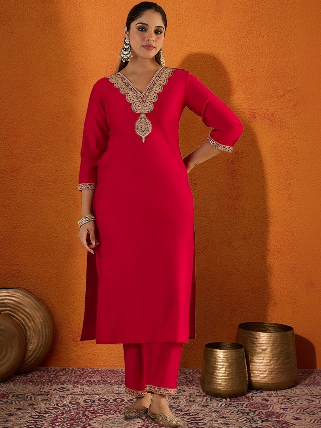 Dhiyona IE Women Ethnic Motifs Embroidered Regular Thread Work Liva Kurta with Trousers