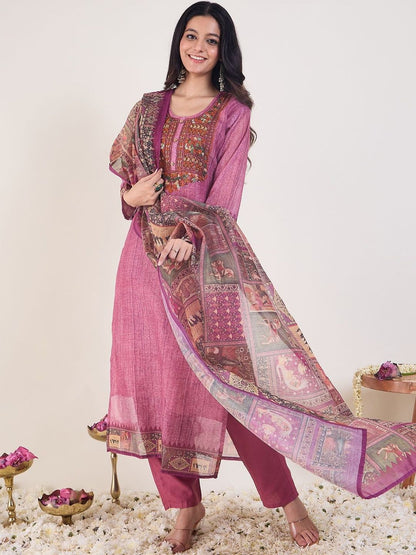 Ethnic Motifs Embroidered Chanderi Cotton Kurta With Trousers & Dupatta