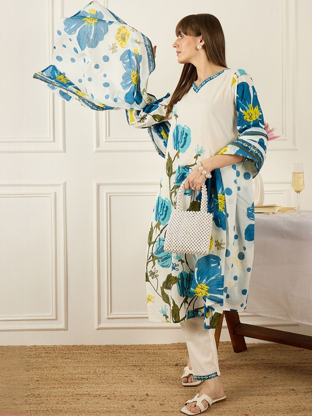 Women Floral Printed Regular Pure Cotton Kurta with Trousers & With Dupatta