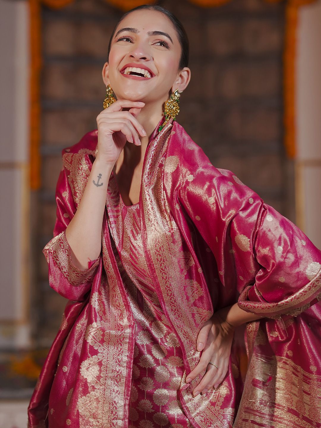 Women Solid Woven Design Regular Kurta with Trousers & With Dupatta