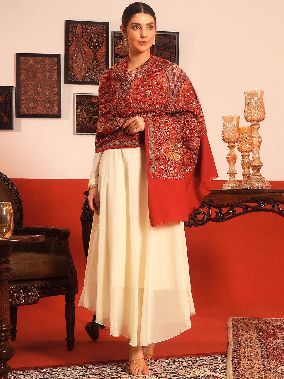 Dhiyona PA Mahnoor Pure Wool Paisley Embroidered Shawl