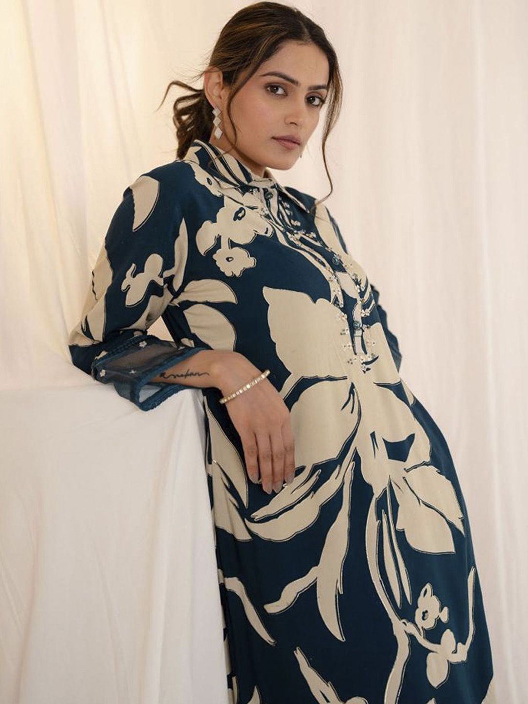 Floral Printed Straight Kurta with Palazzos