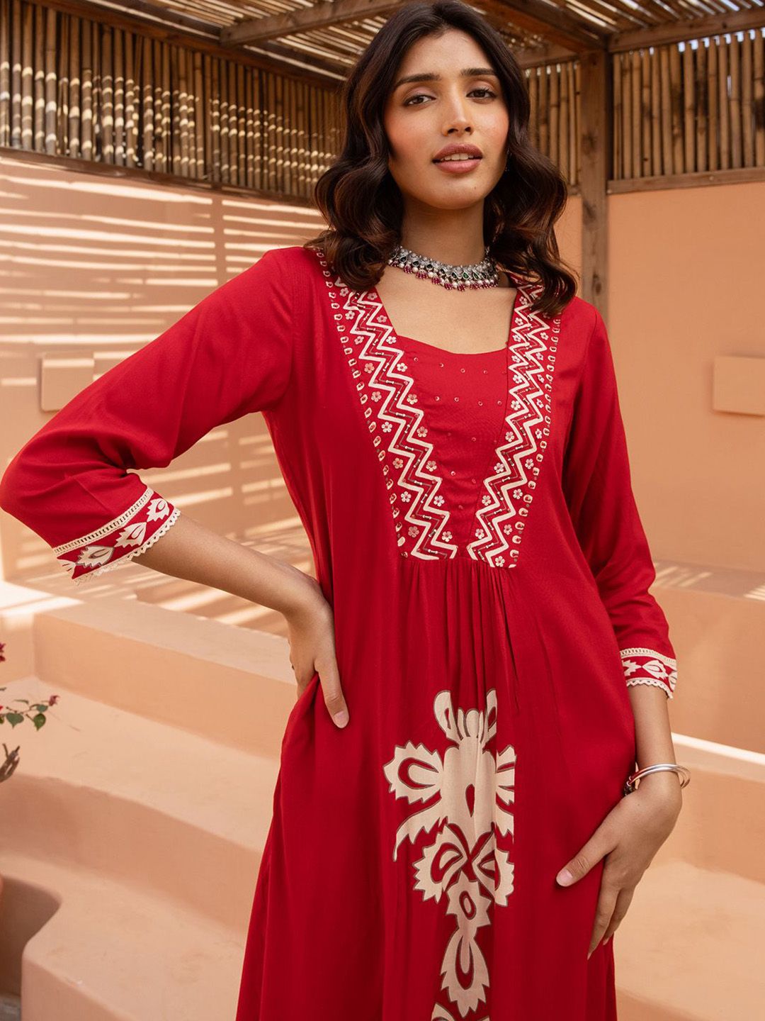 Dhiyona IE Floral Printed V-Neck A-Line Tunic & Trousers