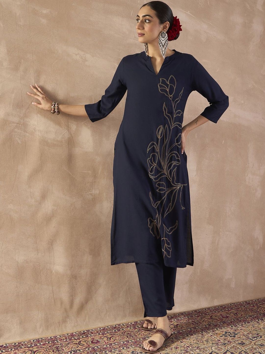 Dhiyona IE Embroidered Mandarin Collar Tunic With Trousers