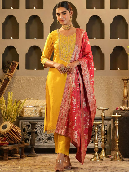 Dhiyona IE Women's Floral Yoke Design Round Neck Zari Straight Kurta & Trousers With Dupatta