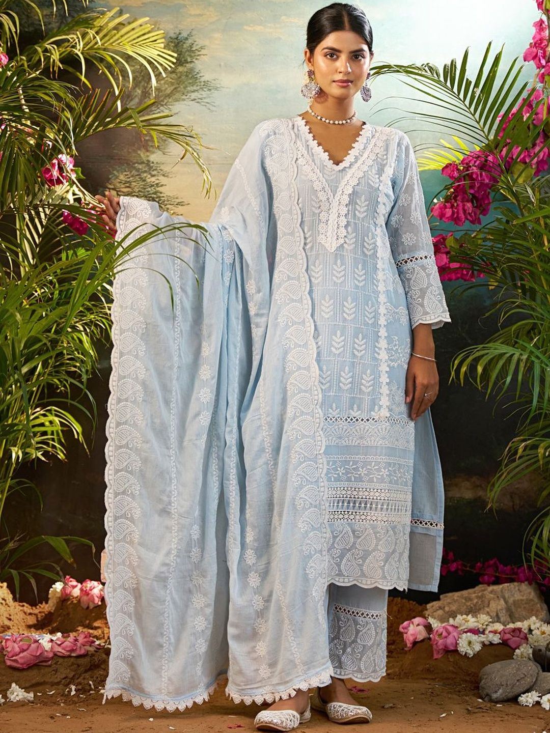 Women Ethnic Motifs Embroidered Regular Thread Work Pure Cotton Kurta with Trousers & With Dupatta