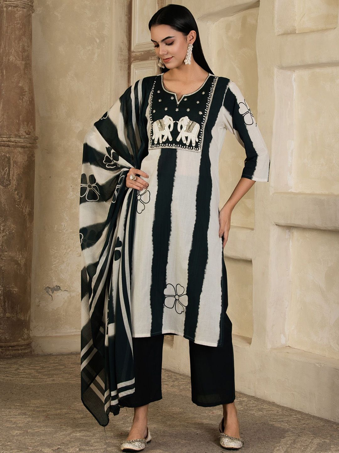 Dhiyona SN Women's Ethnic Motifs Printed Cotton Kurta with Palazzo & Dupatta