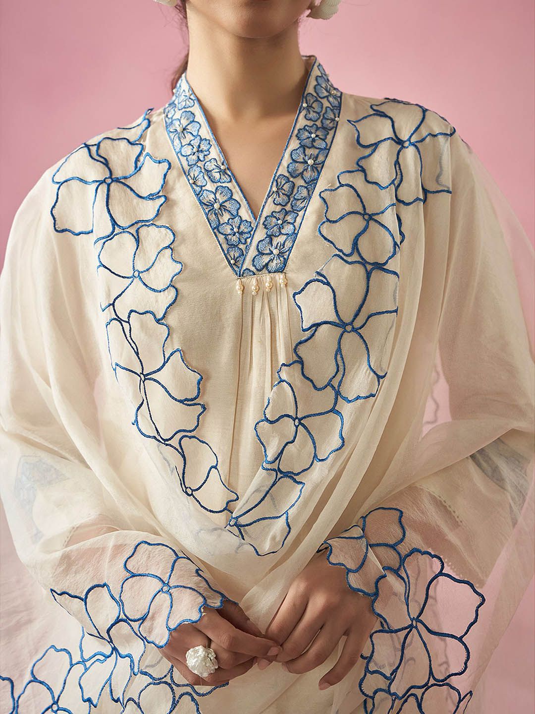 Floral Embroidered Thread Work Straight Kurta With Trousers & Dupatta