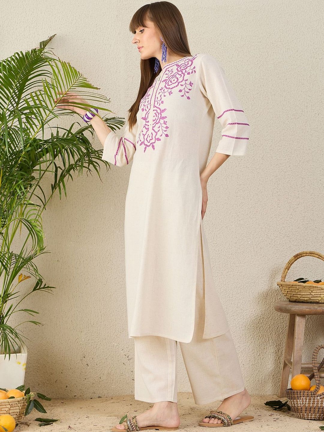 Floral Yoke Design Mandarin Collar Thread Work Straight Kurta & Palazzos