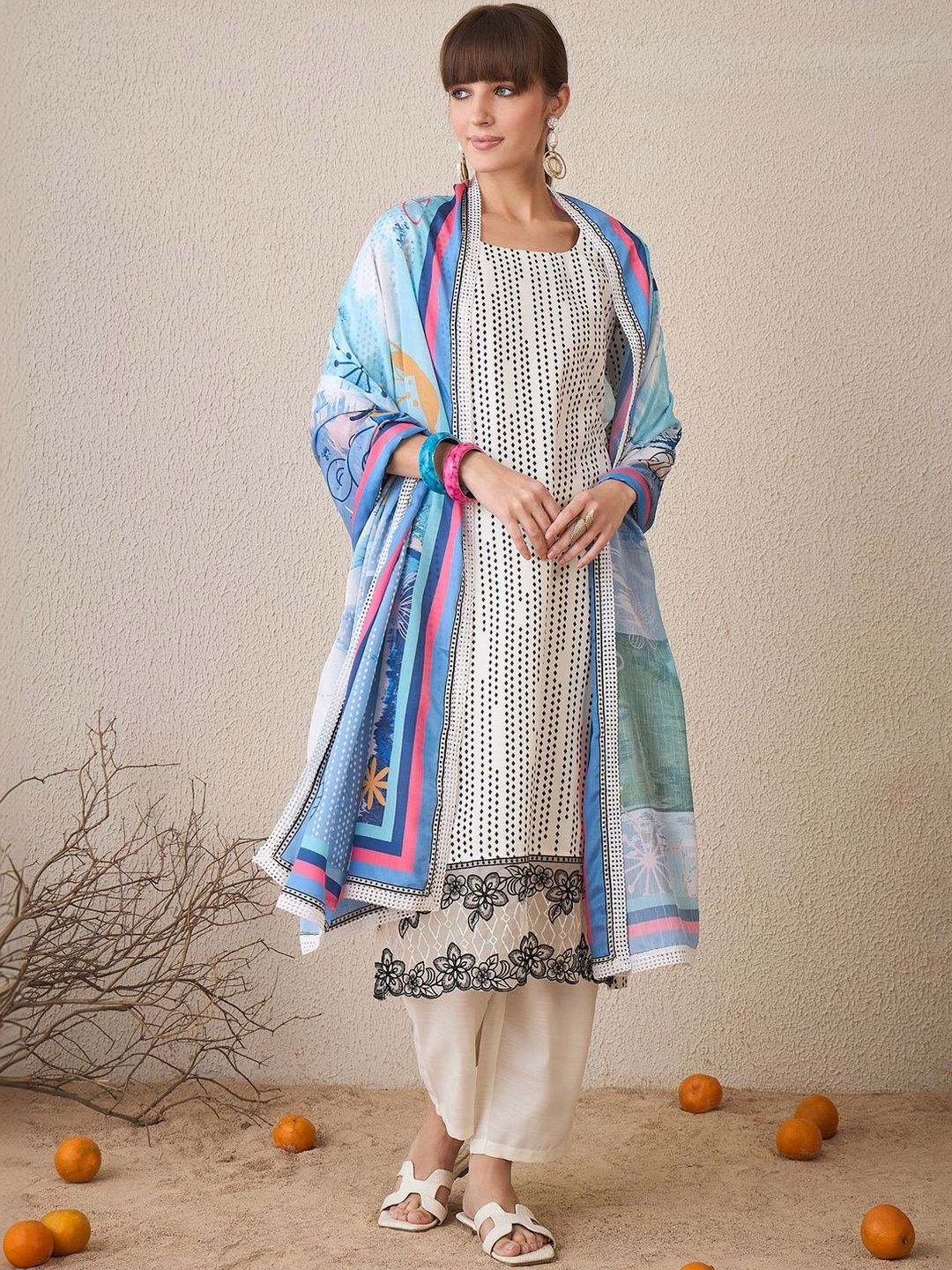 Women Ethnic Motifs Printed Regular Thread Work Kurta with Trousers & With Dupatta