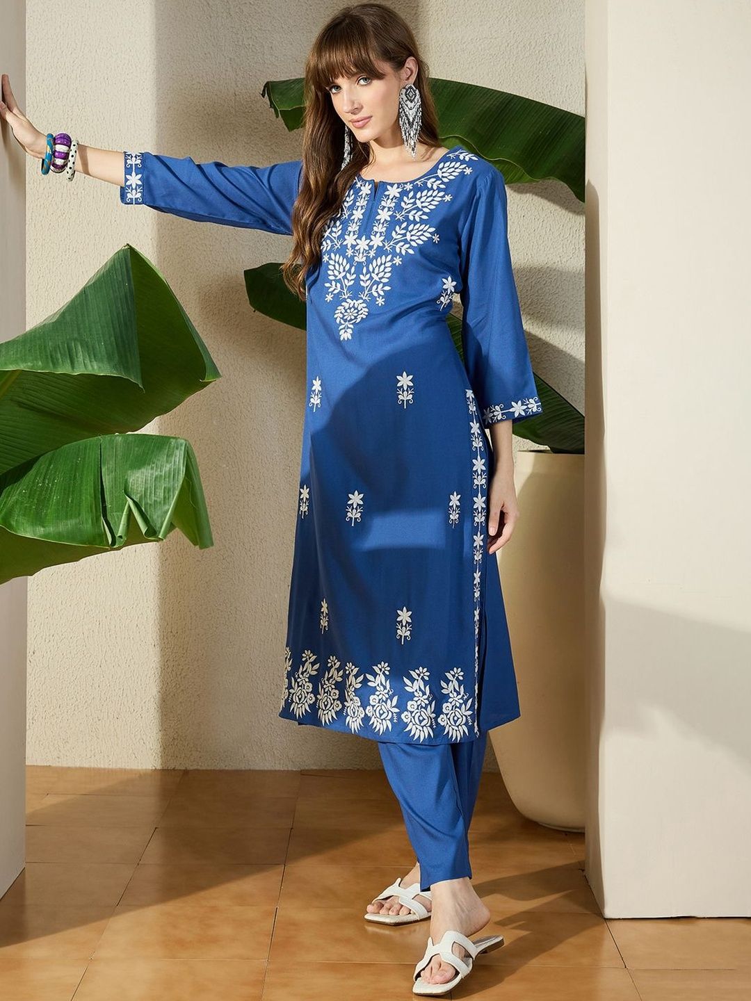 Floral Embroidered Straight Kurta with Trousers