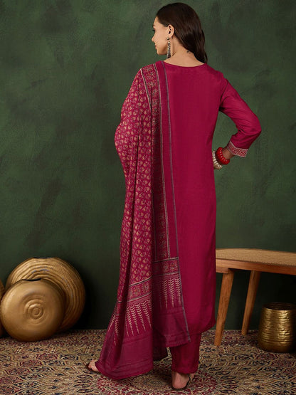 Dhiyona SN Women's V-Neck Thread Work Straight Kurta With Trousers & Dupatta