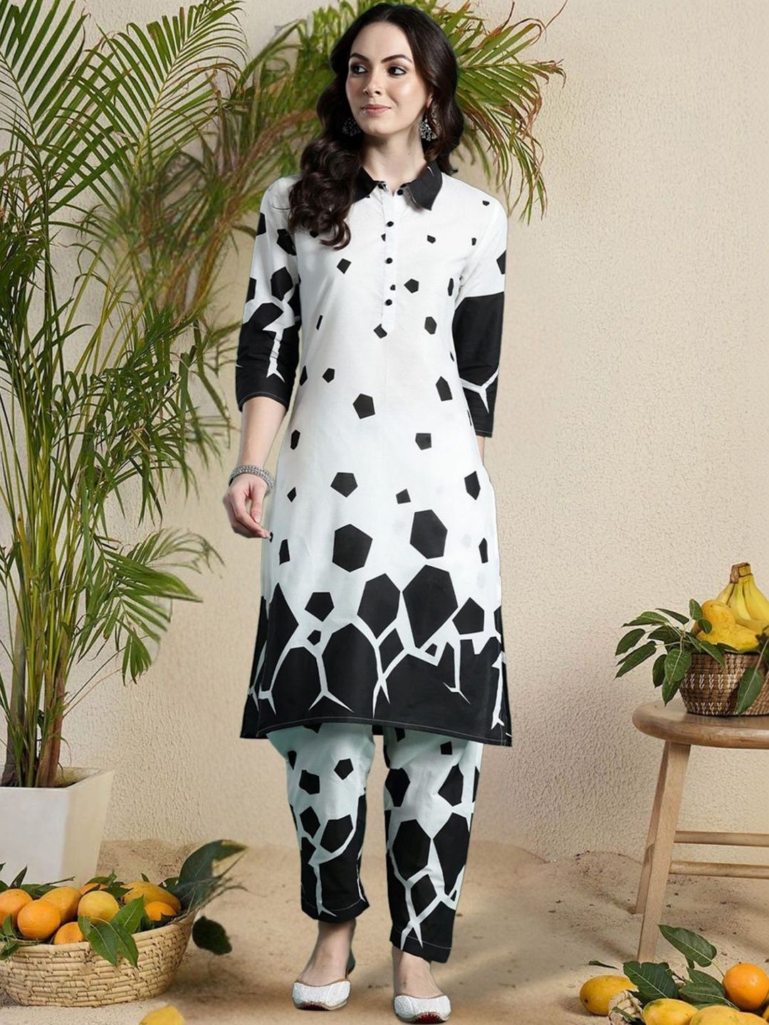 Women Printed Regular Pure Cotton Kurta with Trousers