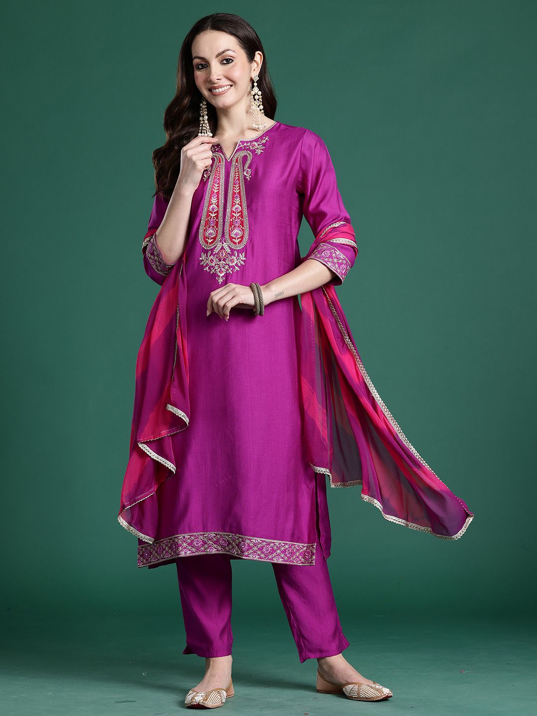 Dhiyona IE Ethnic Motifs Embroidered Thread Work Kurta With Trousers & Dupatta
