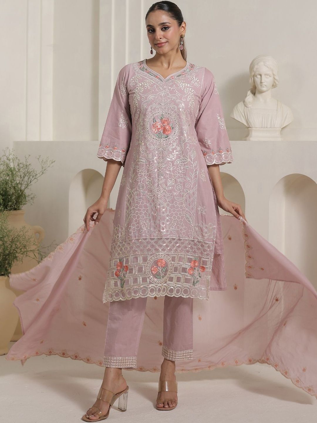 Women Floral Embroidered Regular Thread Work Pure Cotton Kurta with Trousers & With Dupatta