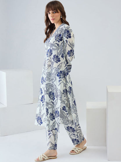 Women Floral Printed Regular Pure Cotton Kurta with Trousers