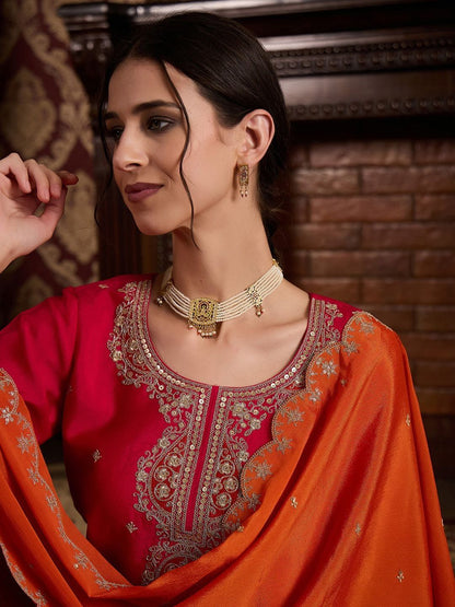 Dhiyona CH Women Embroidered Kurta Set with Contrast Dupatta