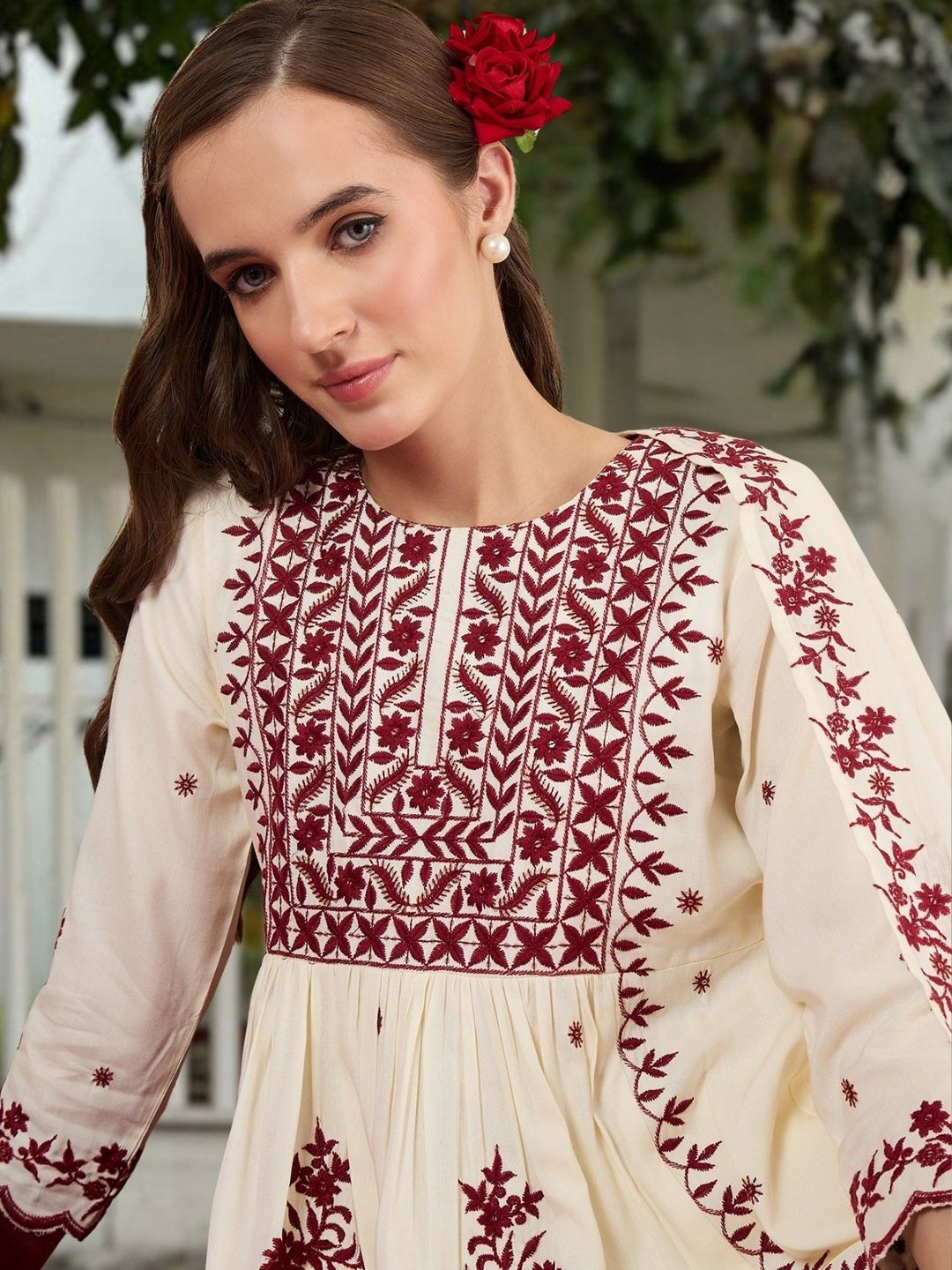 Women Ethnic Motifs Embroidered Empire Thread Work Kurta with Trousers & With Dupatta